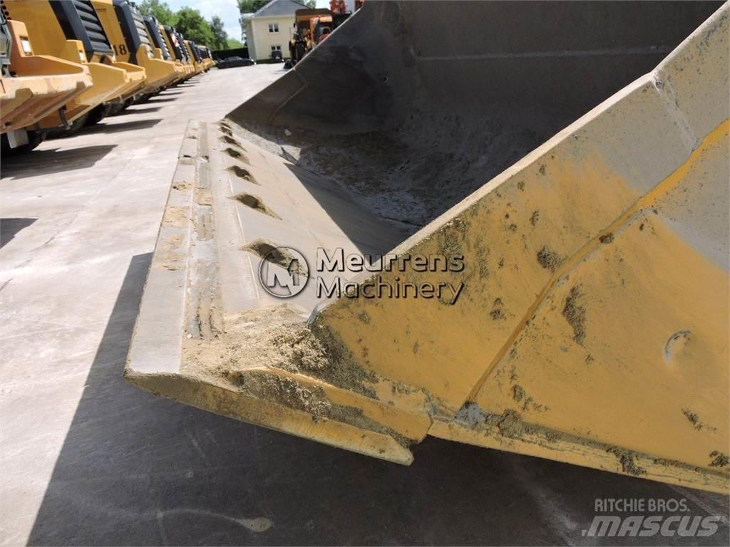 CAT 972M GERMAN Фронтальні навантажувачі