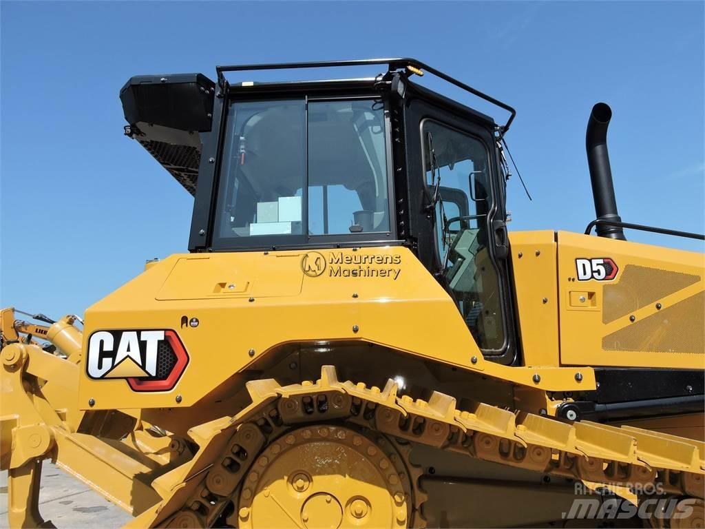 CAT D5 Бульдозери