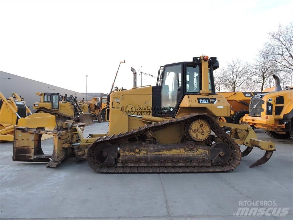 CAT D6NLGP Бульдозери