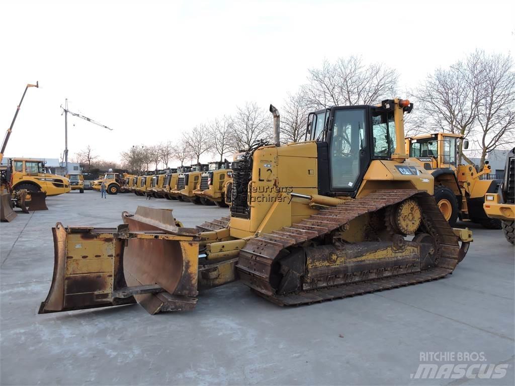 CAT D6NLGP Бульдозери
