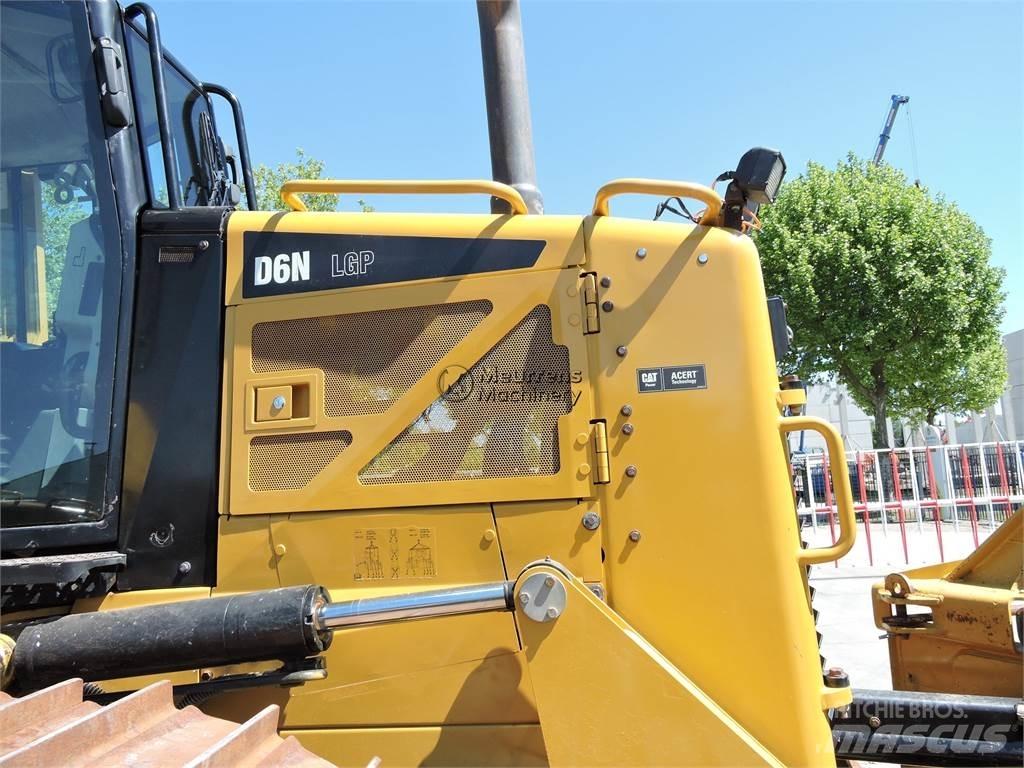 CAT D6NLGP GERMAN Бульдозери