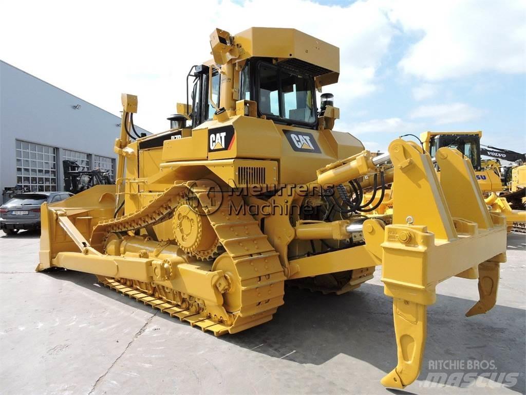CAT D7R Бульдозери