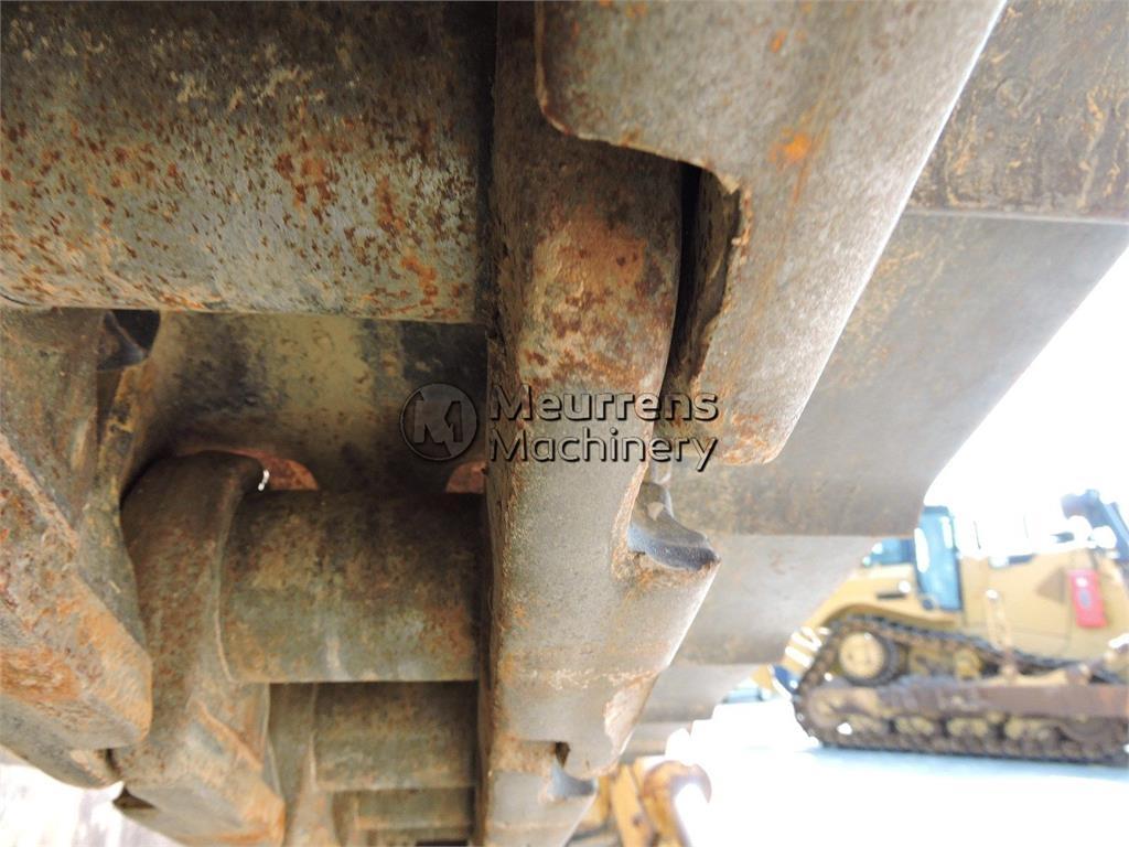 CAT D7R Бульдозери