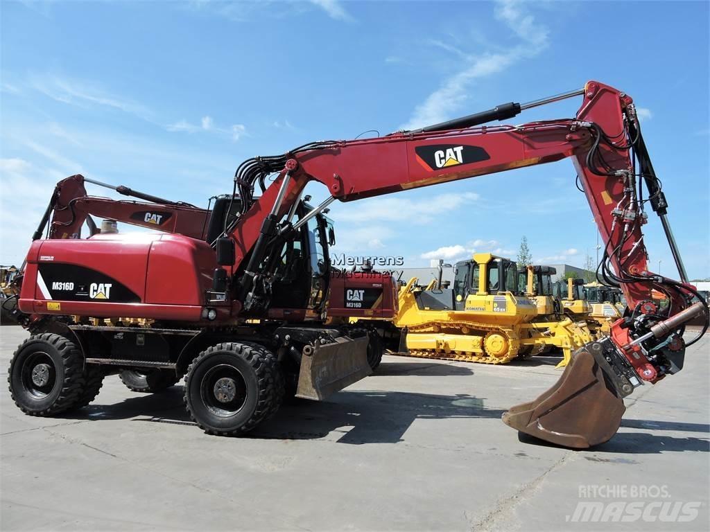 CAT M316D Колісні екскаватори
