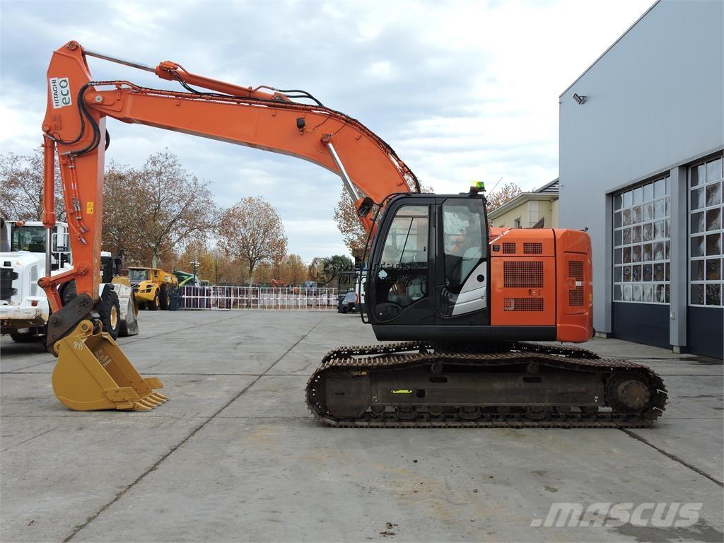 Hitachi ZX225 Гусеничні екскаватори