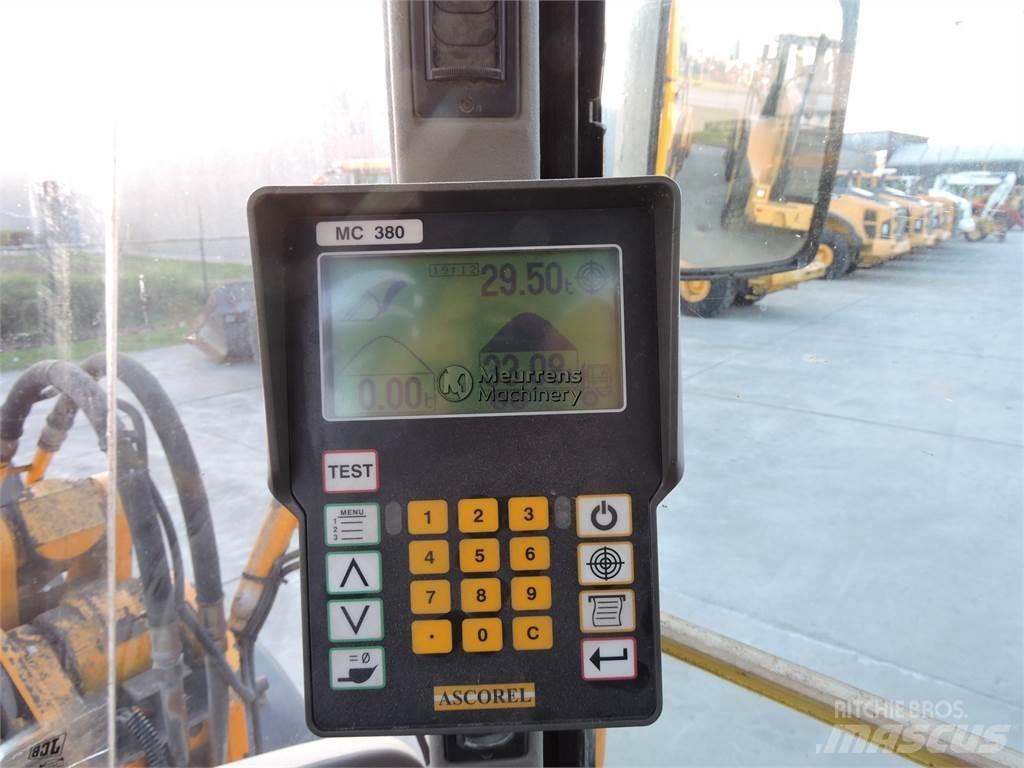 JCB 436B Фронтальні навантажувачі
