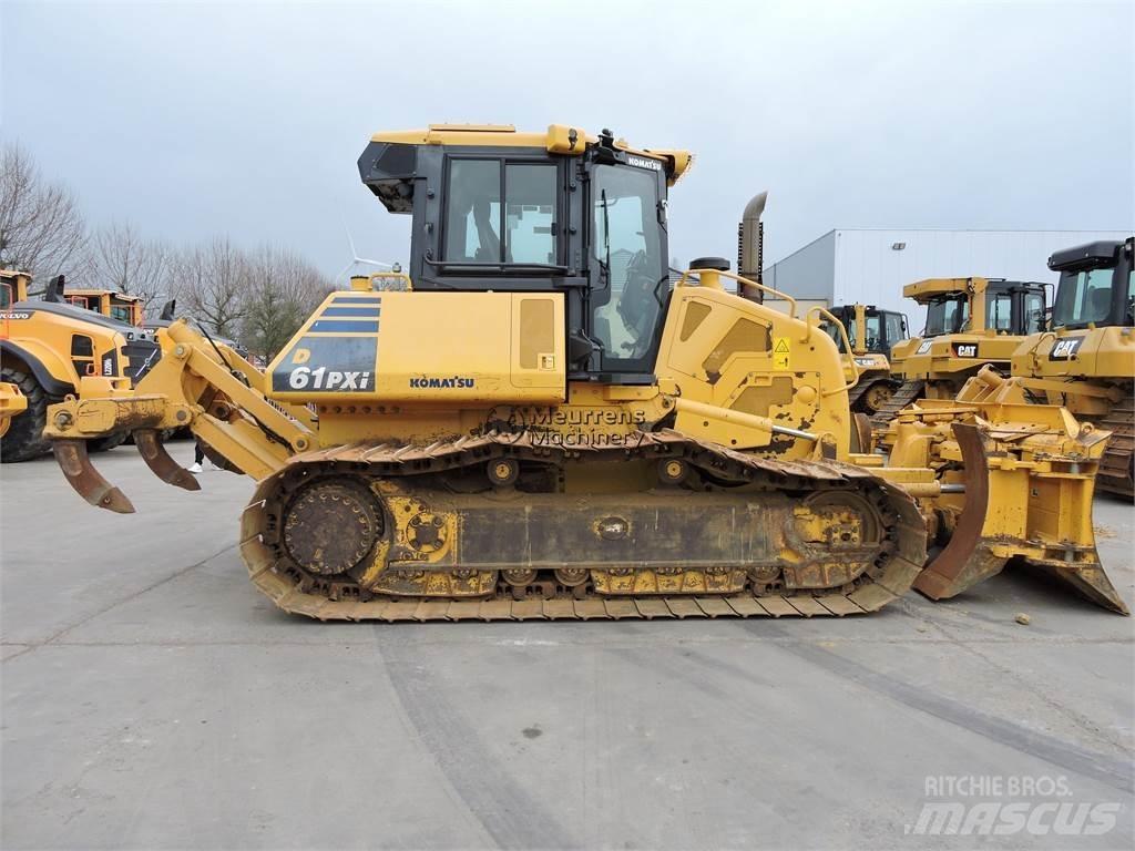 Komatsu D61PXi-24 Бульдозери