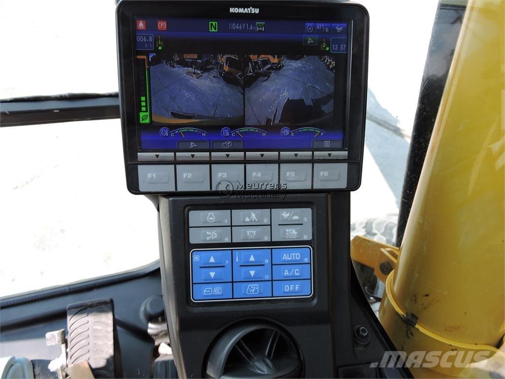 Komatsu PW148 Колісні екскаватори