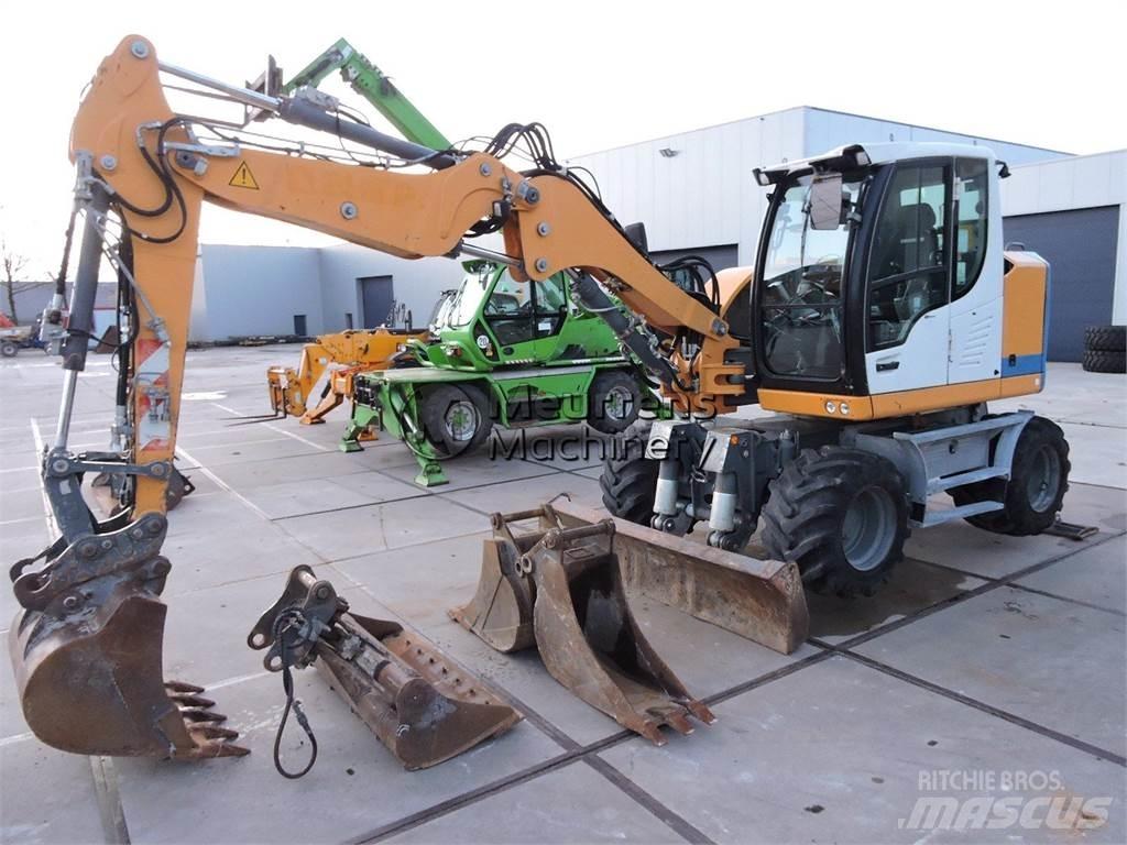 Liebherr A910 Колісні екскаватори