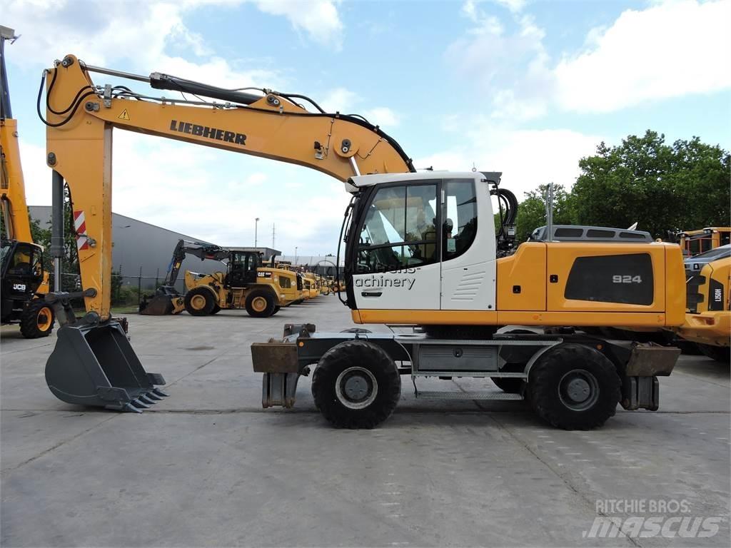 Liebherr A924 Колісні екскаватори