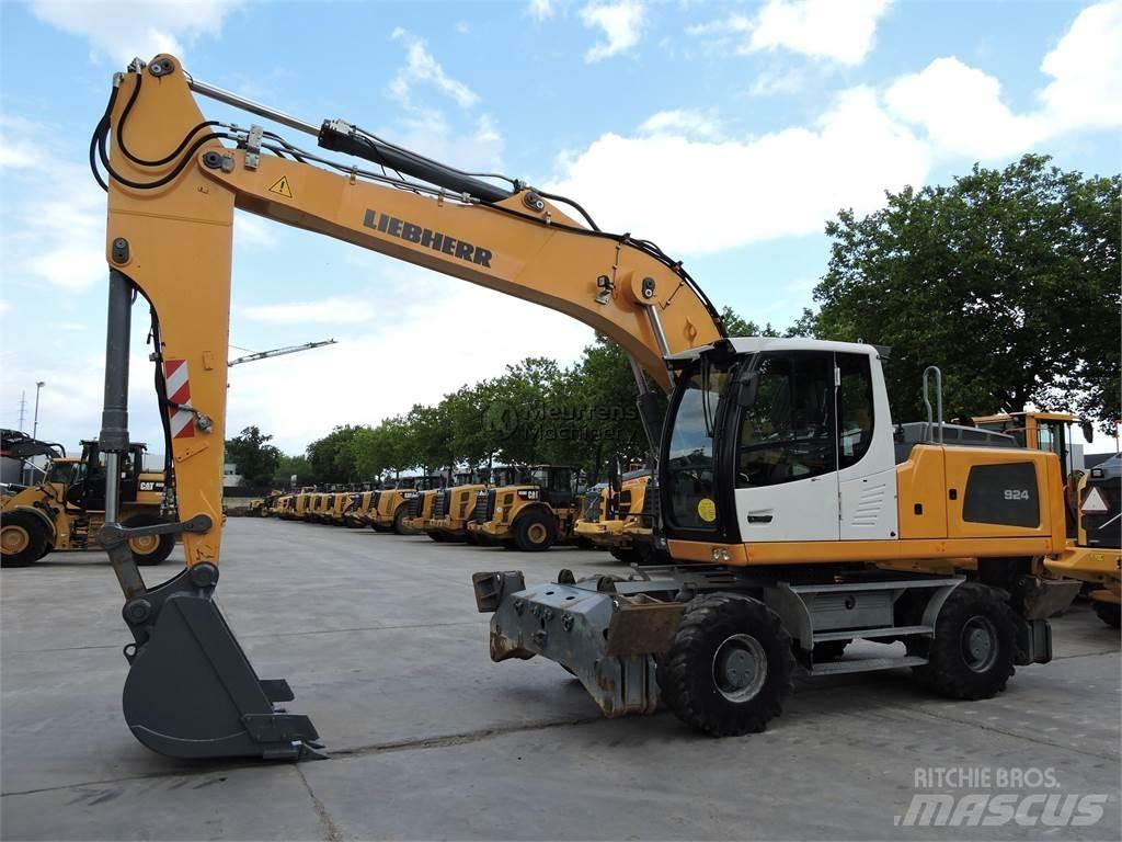 Liebherr A924 Колісні екскаватори