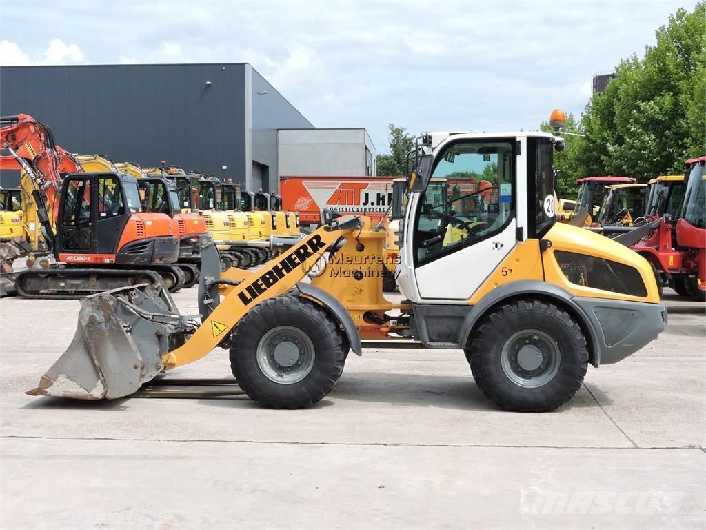Liebherr L508 + FORK Фронтальні навантажувачі
