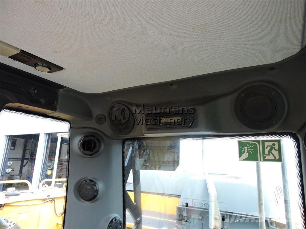 Liebherr R950 Гусеничні екскаватори
