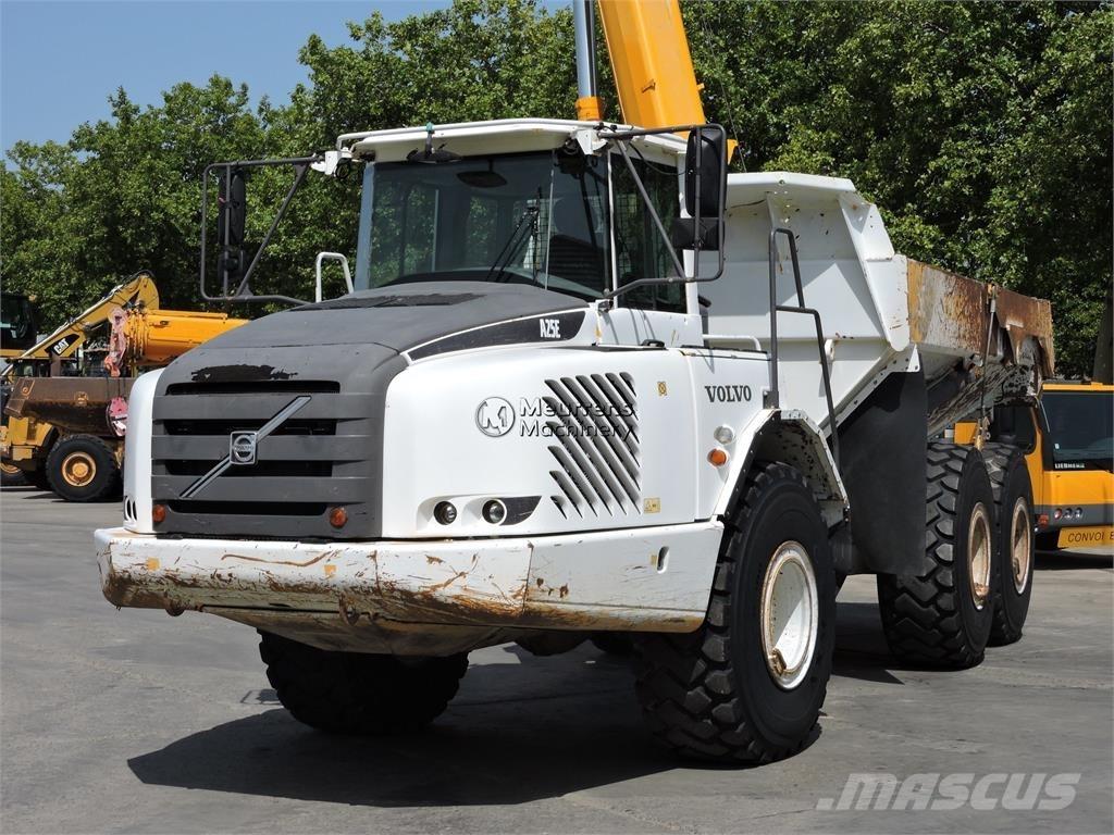 Volvo A25E Зчленовані самоскиди