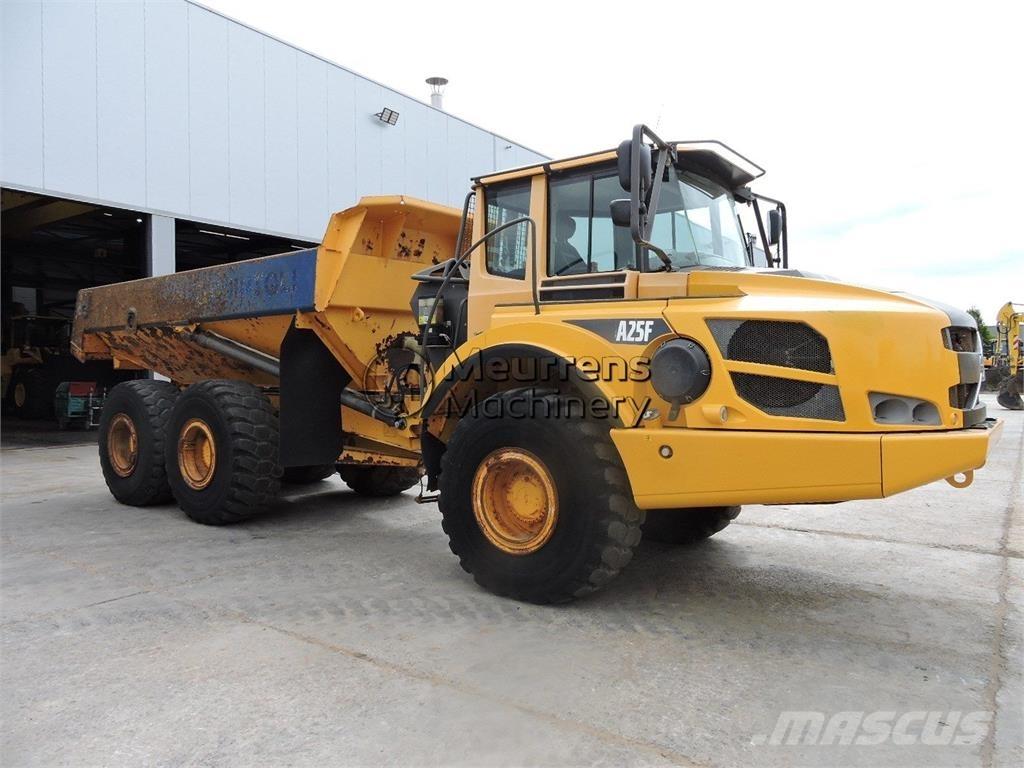 Volvo A25F Зчленовані самоскиди