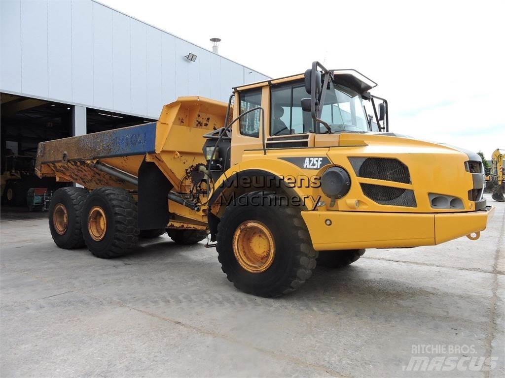 Volvo A25F Зчленовані самоскиди