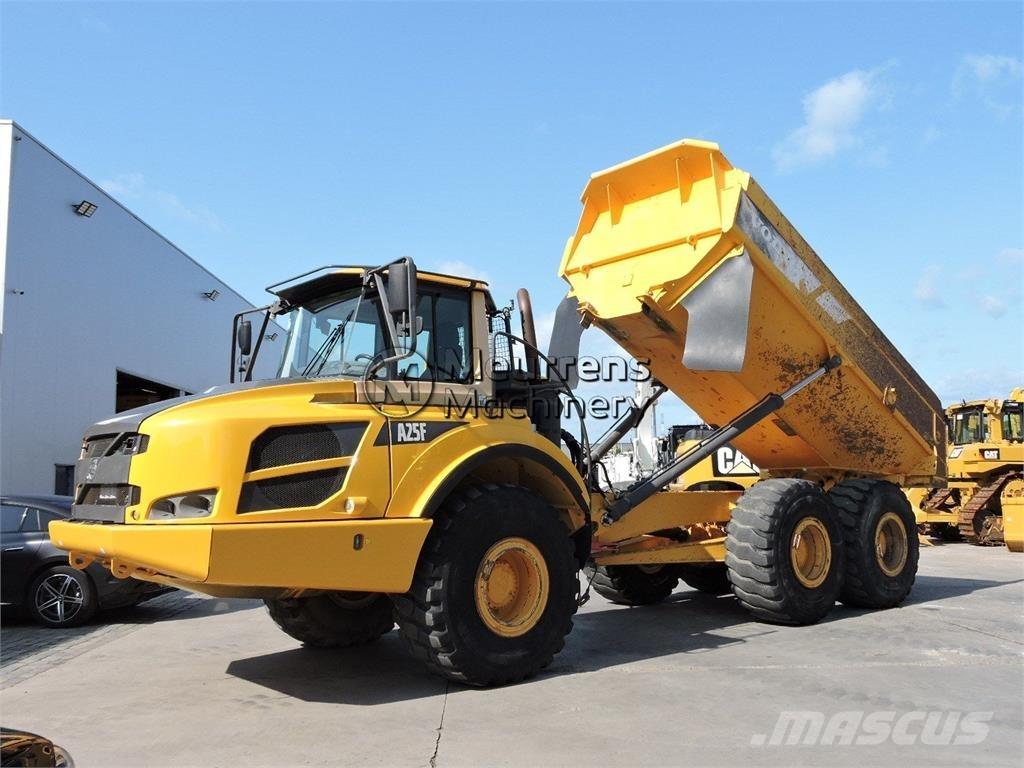 Volvo A25F Зчленовані самоскиди