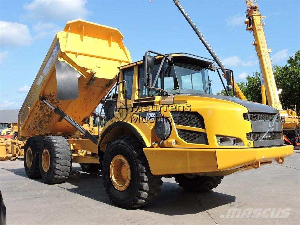 Volvo A25F Зчленовані самоскиди