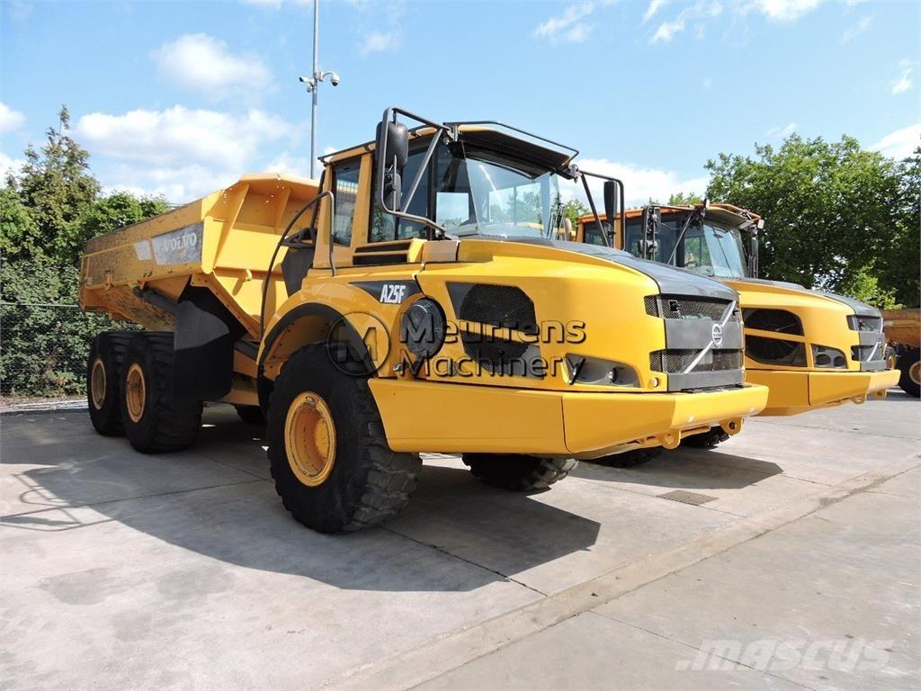 Volvo A25F Зчленовані самоскиди