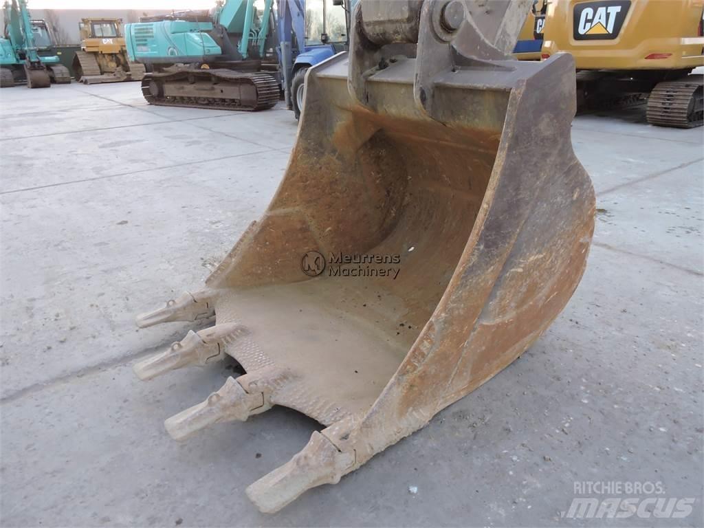 Volvo EC460 Гусеничні екскаватори