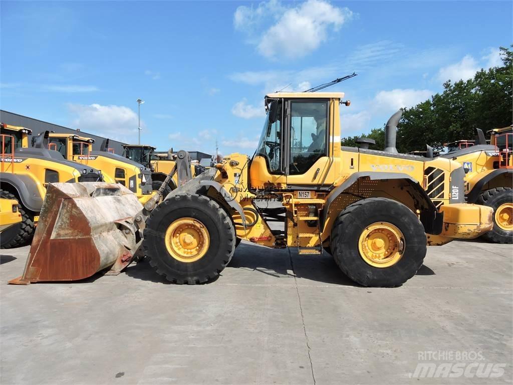 Volvo L120F Фронтальні навантажувачі