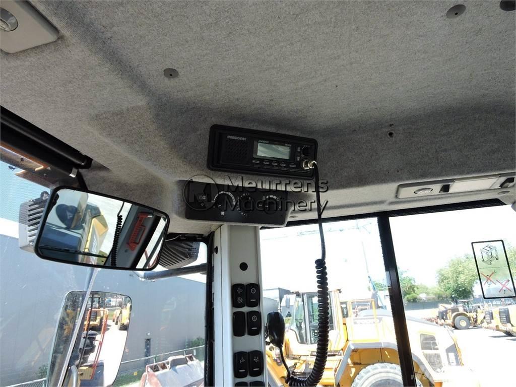 Volvo L120H Фронтальні навантажувачі