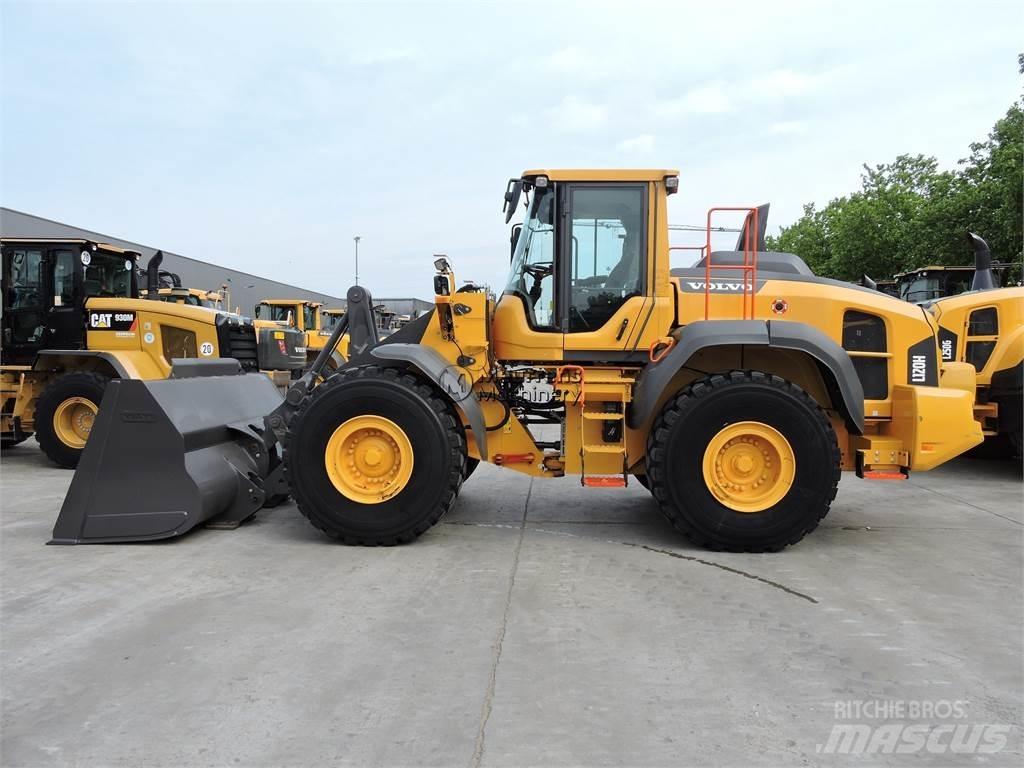 Volvo L120H + New bucket Фронтальні навантажувачі