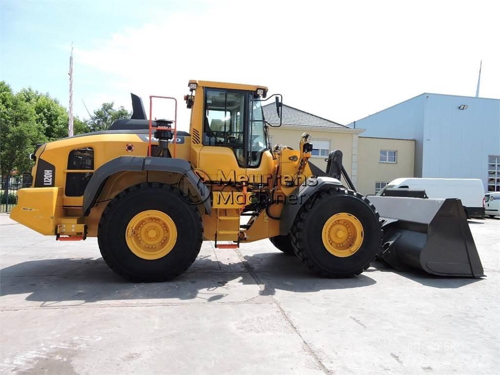 Volvo L120H + New bucket Фронтальні навантажувачі