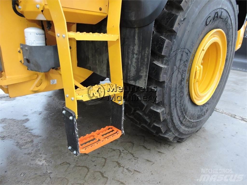 Volvo L150H Фронтальні навантажувачі