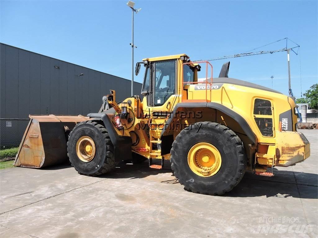 Volvo L220H Фронтальні навантажувачі