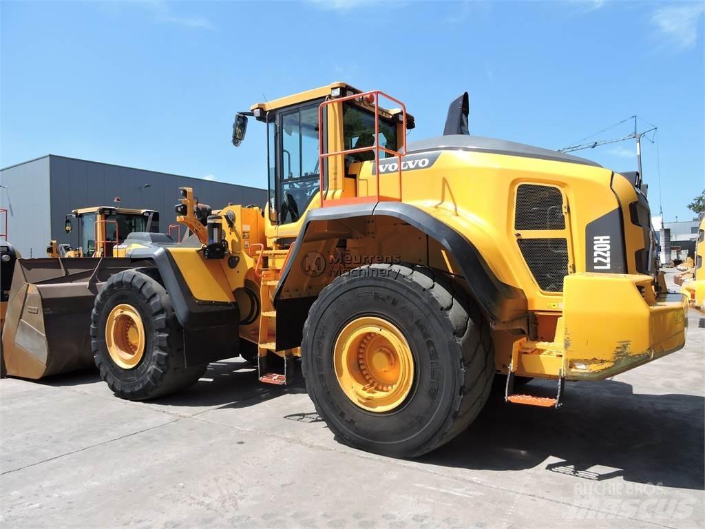 Volvo L220H Фронтальні навантажувачі