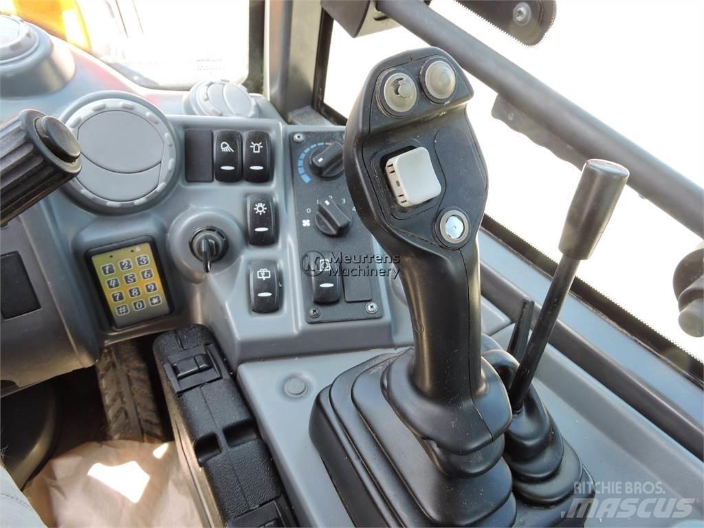 Volvo L25F + FORK Фронтальні навантажувачі