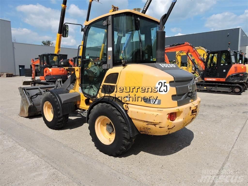 Volvo L25F + Fork Фронтальні навантажувачі