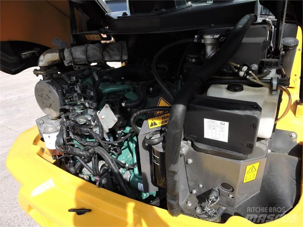 Volvo L30G Фронтальні навантажувачі