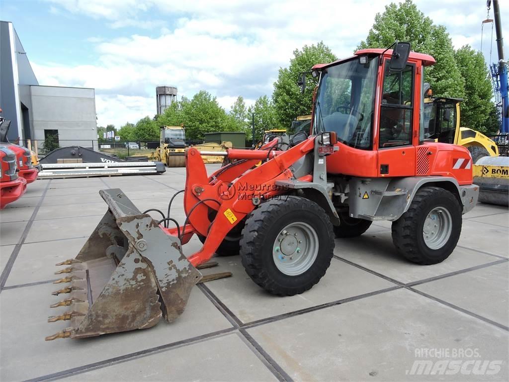 Volvo L30G Фронтальні навантажувачі