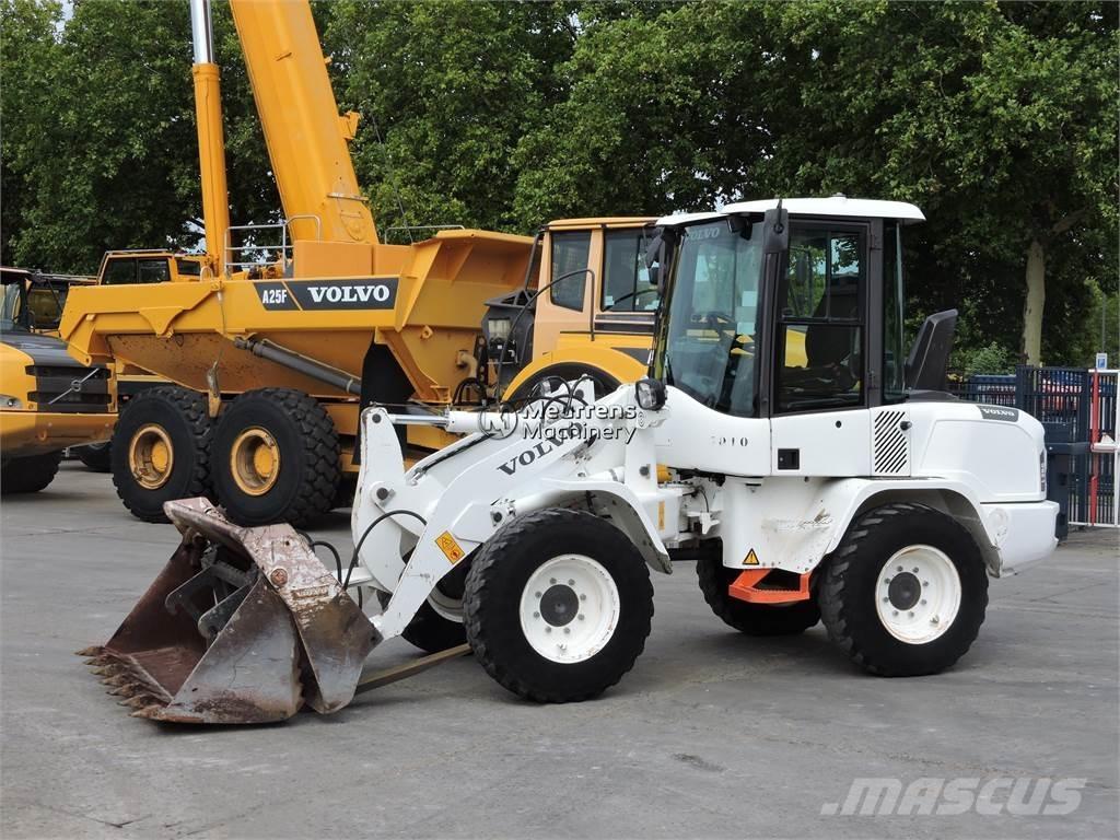 Volvo L30G + FORK Фронтальні навантажувачі