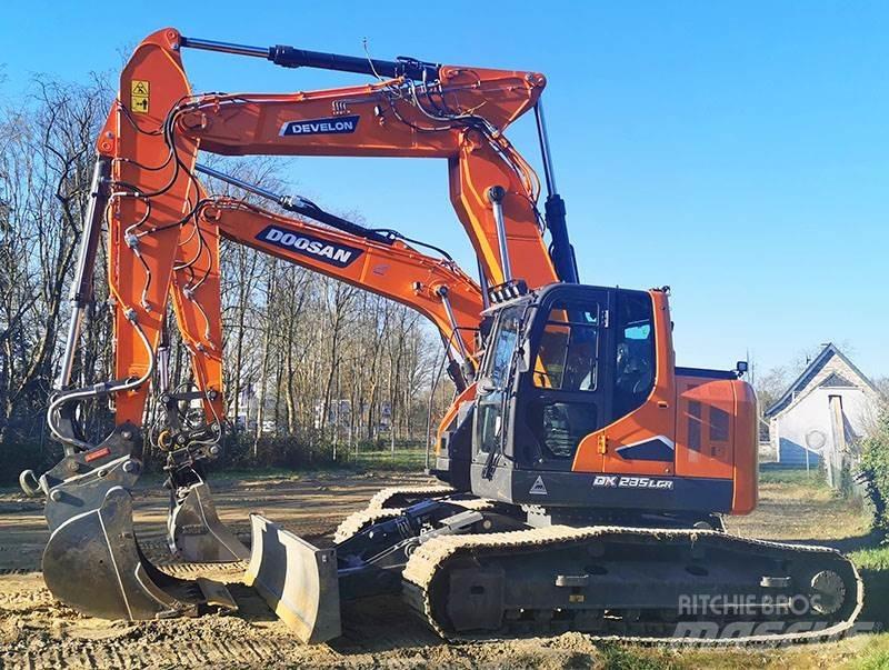 Develon DX 235 LCR-7 Гусеничні екскаватори