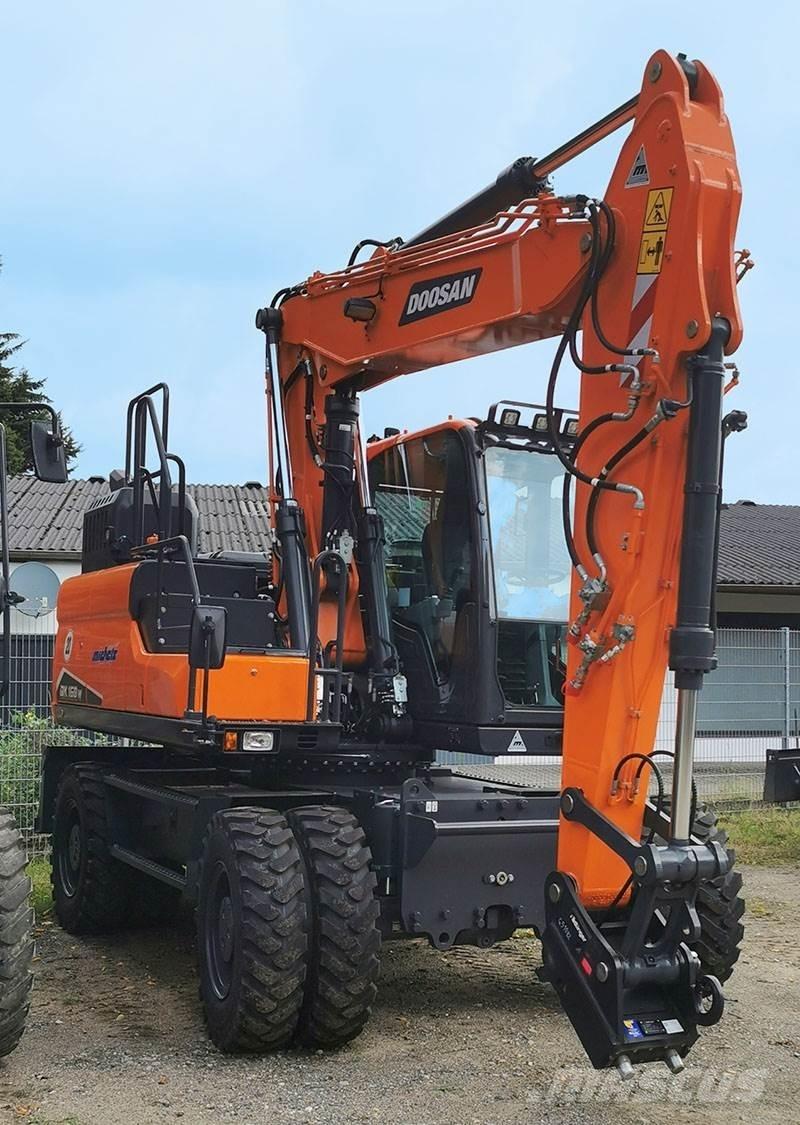 Doosan DX 160 W-7 Колісні екскаватори
