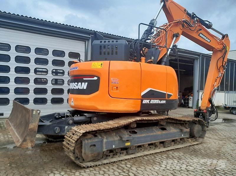Doosan DX 235 LCR-7 Гусеничні екскаватори