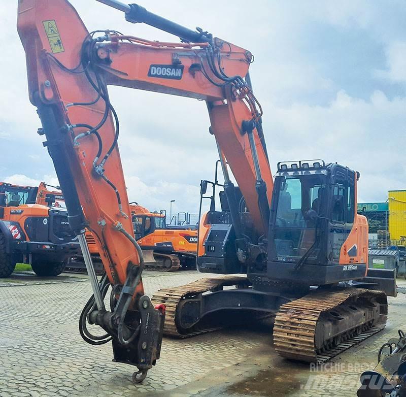 Doosan DX 235 LCR-7 Гусеничні екскаватори