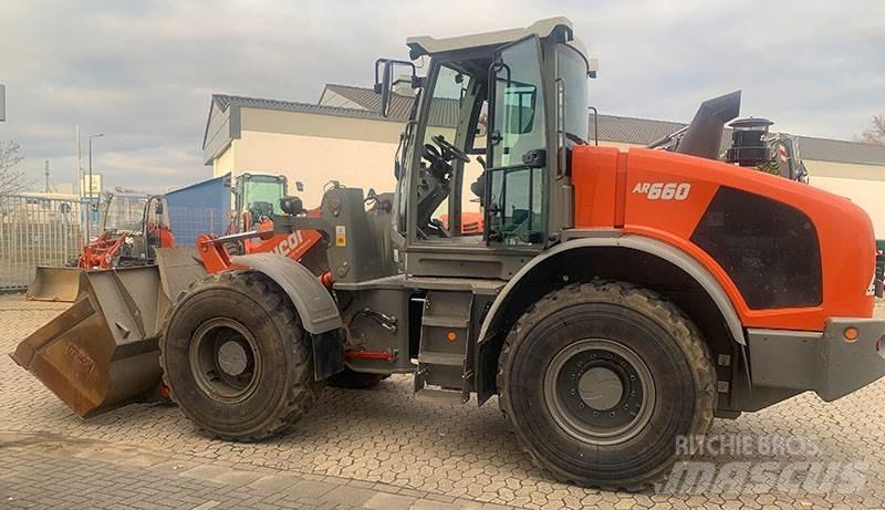 Weycor AR 660 Фронтальні навантажувачі