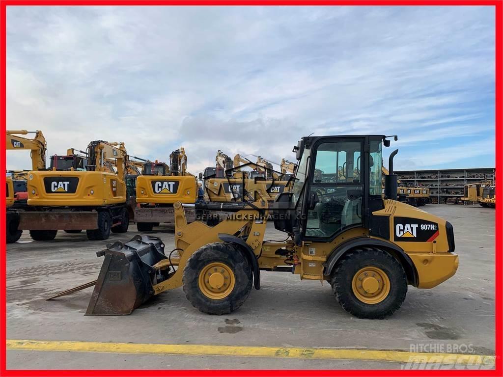 CAT 907H2 Фронтальні навантажувачі