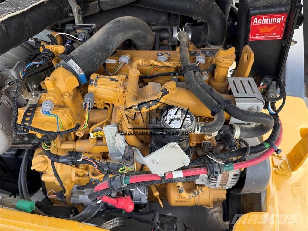 CAT 908 M Фронтальні навантажувачі