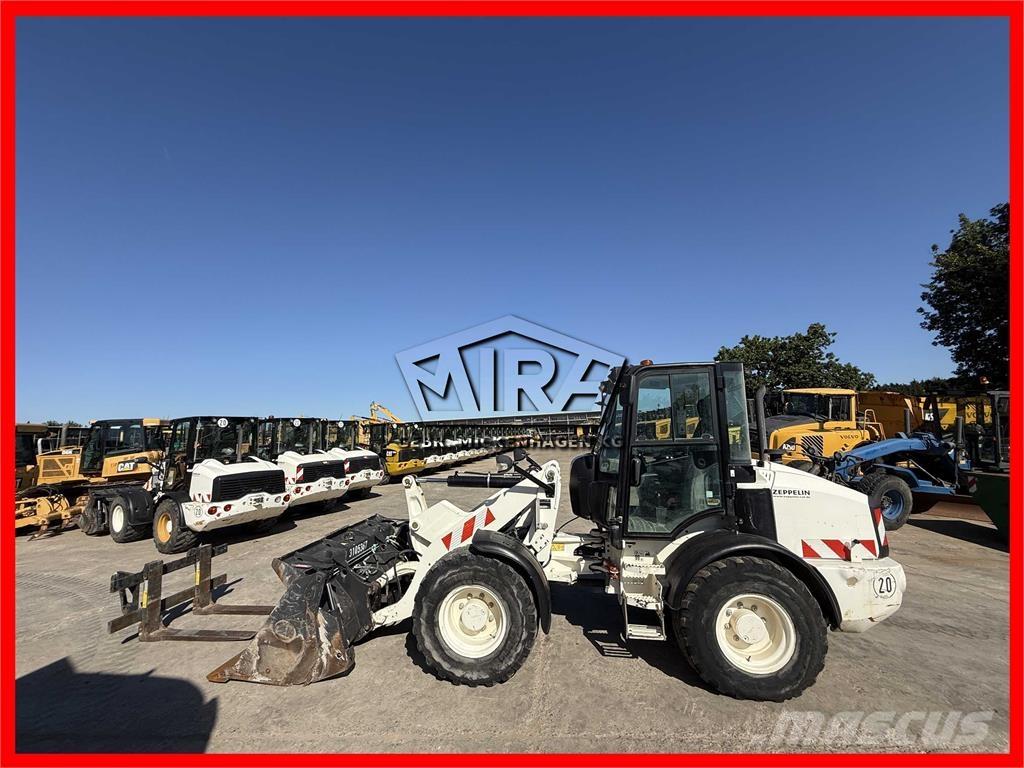 CAT 908 M Фронтальні навантажувачі