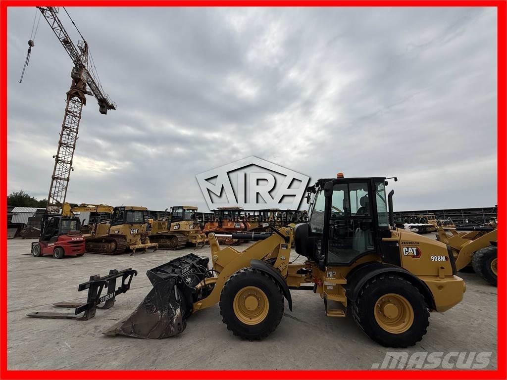 CAT 908M Фронтальні навантажувачі