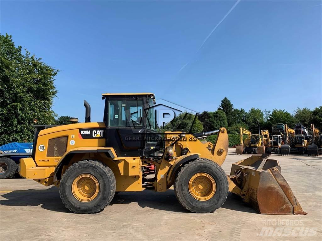 CAT 938M Фронтальні навантажувачі