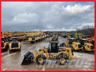 CAT 962M Фронтальні навантажувачі