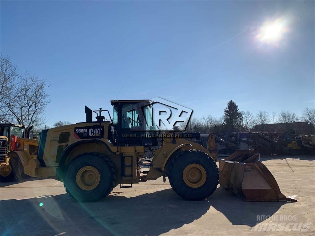 CAT 966M XE Фронтальні навантажувачі