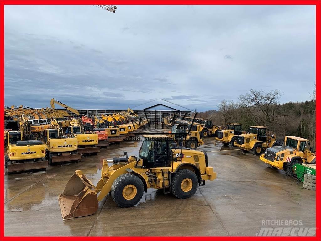 CAT 972M XE Фронтальні навантажувачі