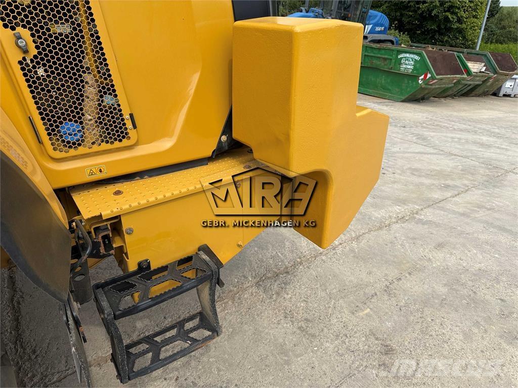 CAT 972M XE Фронтальні навантажувачі